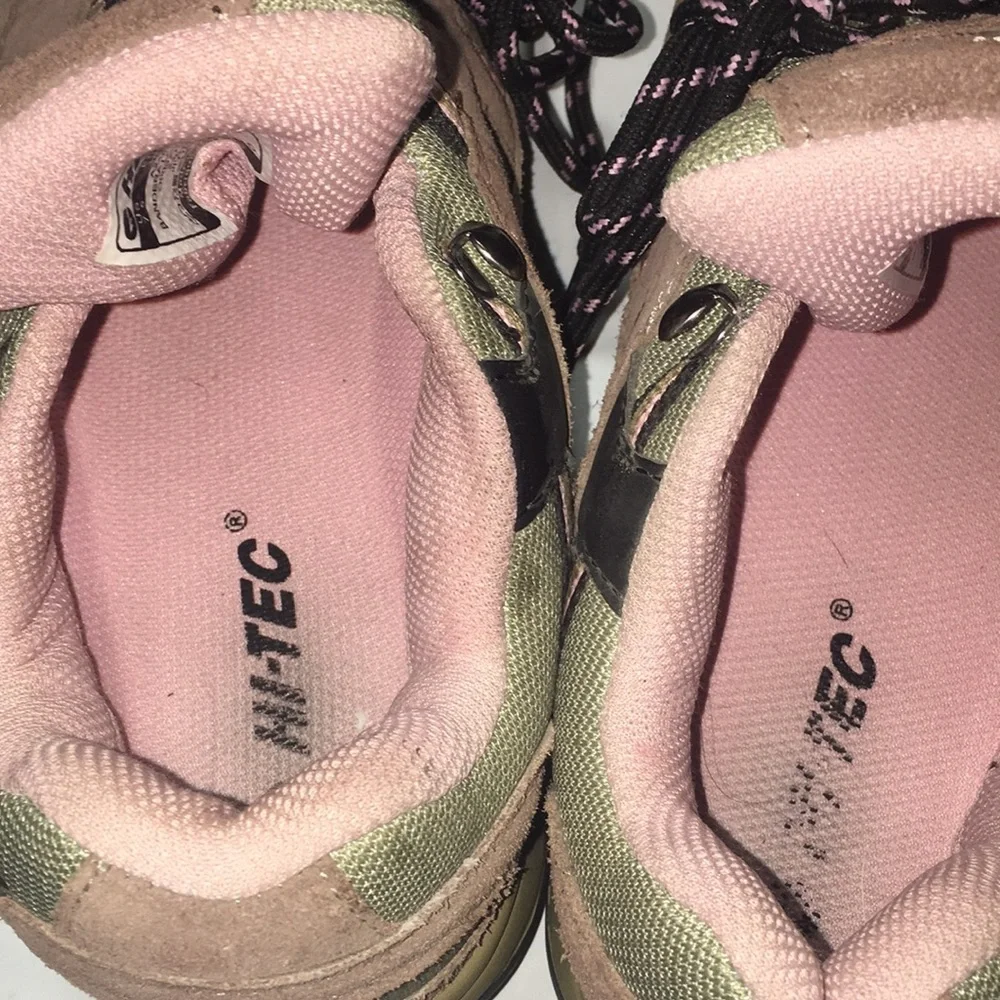 - Hi-Tec womens hiker waterproof tan/pink suede size 7 1/2